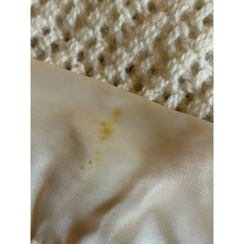 Marshall Field & Co Wool Blanket 82x68 Ivory Earlywarm Cellular Satin‎ Trim Vtg